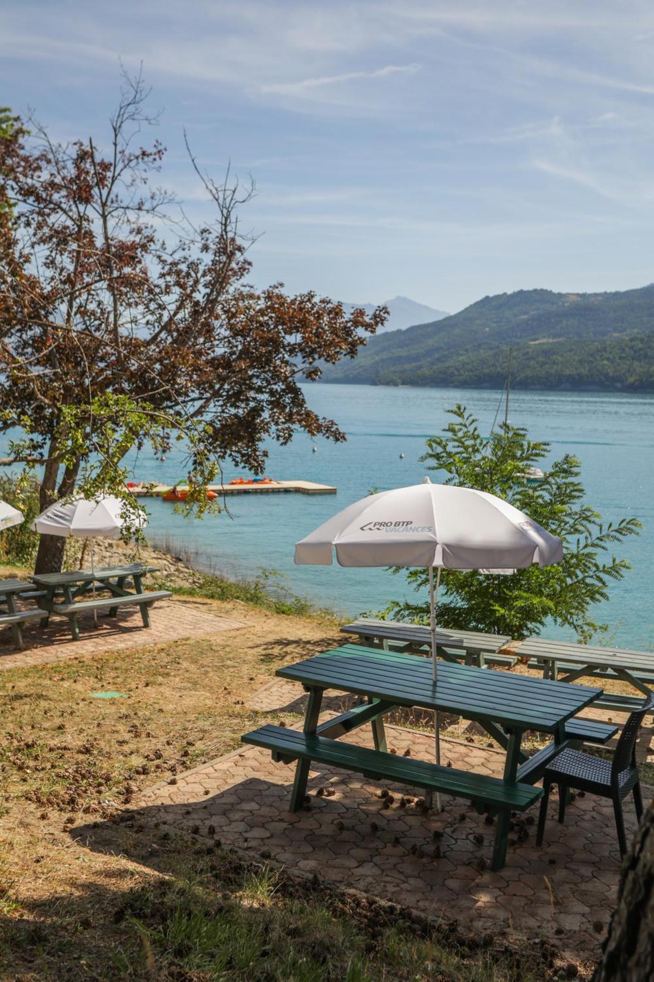 Village Club Les Hyvans Chorges Exterior foto