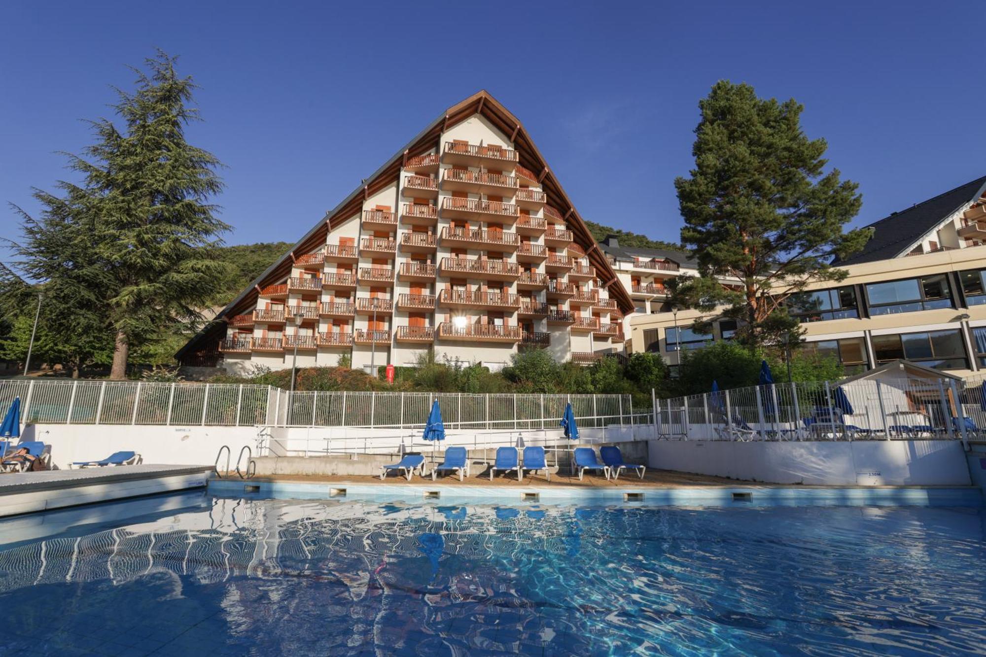 Village Club Les Hyvans Chorges Exterior foto